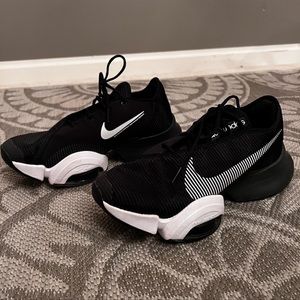 NIKE AIR ZOOM SuperRep 2